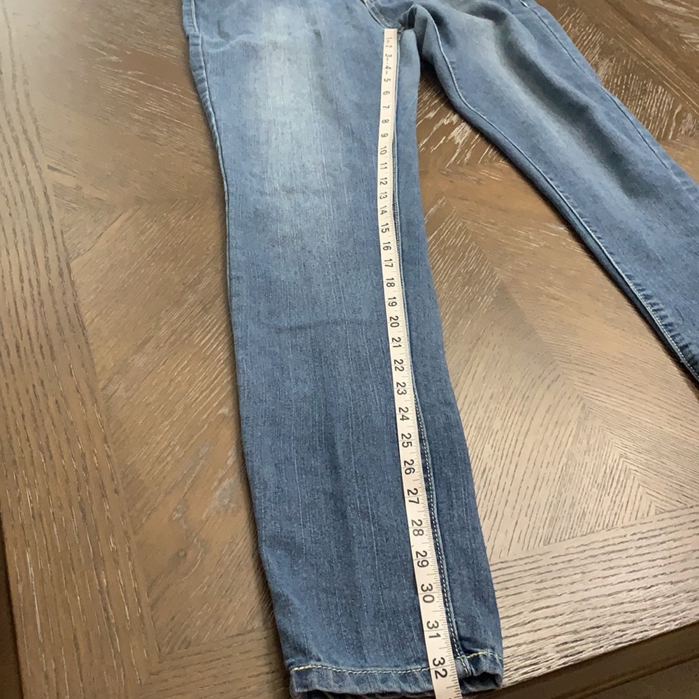 COOGI straight leg medium blue wash colorful pocket jean Size 10 - Picture 15 of 17